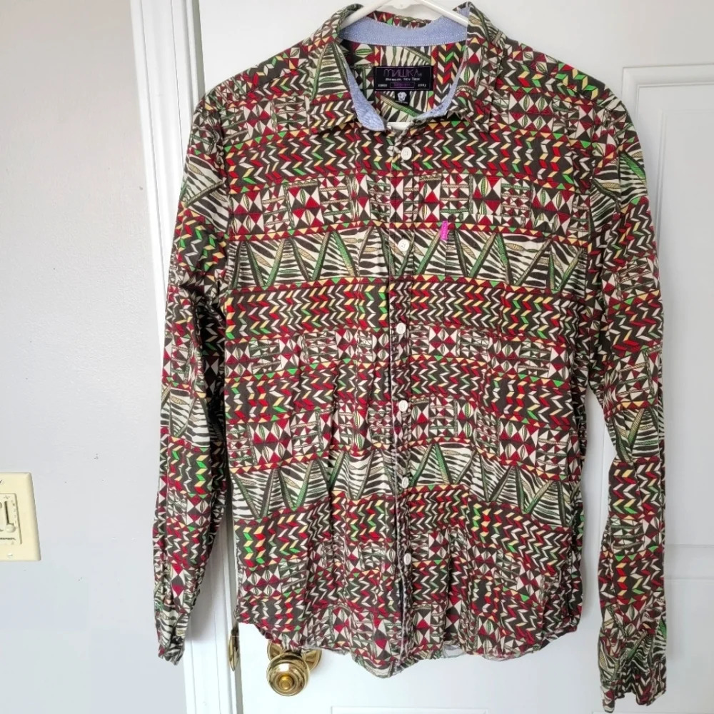 MNWKA Mens Button Down Shirt Red Green Black Tribal Design Size M